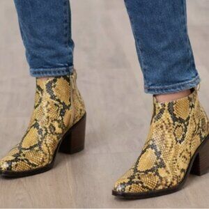 Sam Edelman Women Winona Yellow Snake Print Leather Western Bootie Size 6M